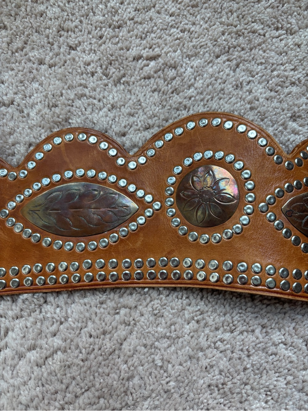Vintage Wide Tooled Leather Scalloped Belt Oversized Buckle Boho Western Waist - Picture 6 of 16